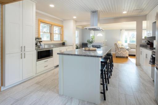 4205 University Avenue NE, Columbia Heights, MN 55421