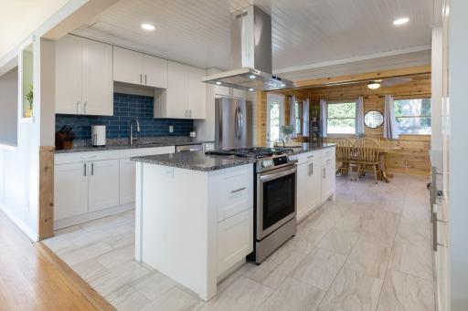 4205 University Avenue NE, Columbia Heights, MN 55421