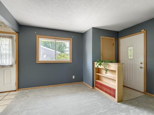 8 - Dining Area.jpg