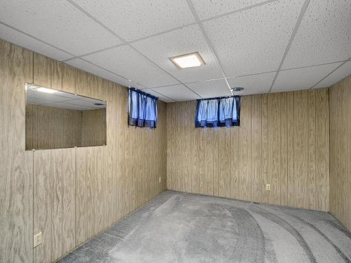 18 - Office.jpg