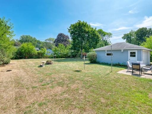 23 - Backyard.jpg