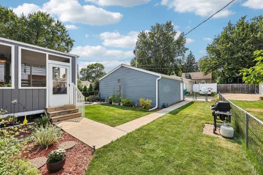 2920 Florida Avenue S, Saint Louis Park, MN 55426