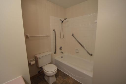 2211 Valleyhigh Drive NW, Rochester, MN 55901