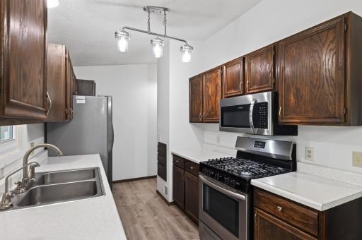 Updated Kitchen, newer SS appliances