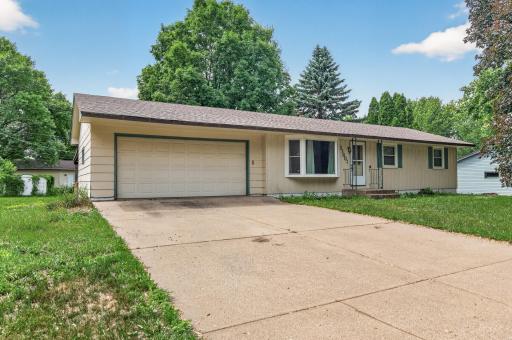 11601 Georgia Avenue N, Champlin, MN 55316