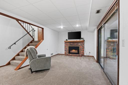 4135 Shirlee Lane S, Shoreview, MN 55126