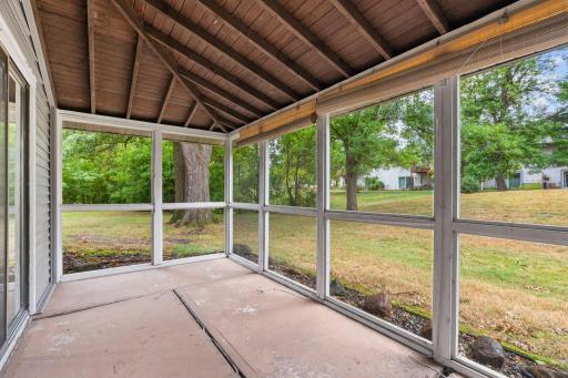 4135 Shirlee Lane S, Shoreview, MN 55126