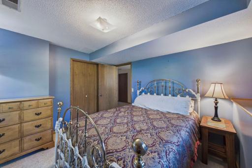 20290 Enfield Court N, Forest Lake, MN 55025