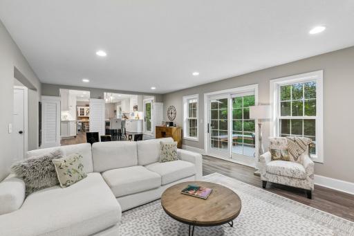 505 Severn Way, Eagan, MN 55123