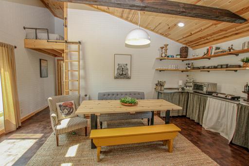 Dining Room.jpg