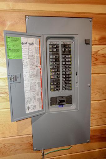 200 Amp Service.jpg
