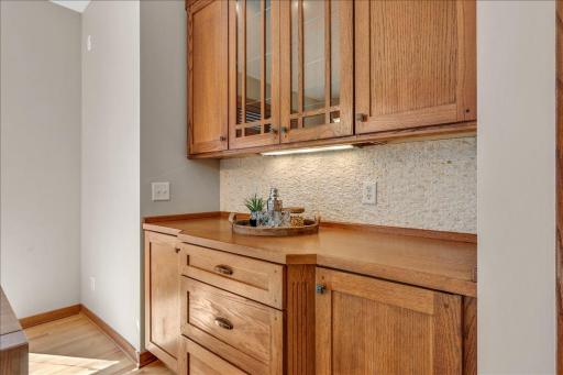 16931 E Lake Drive, Lakeville, MN 55044