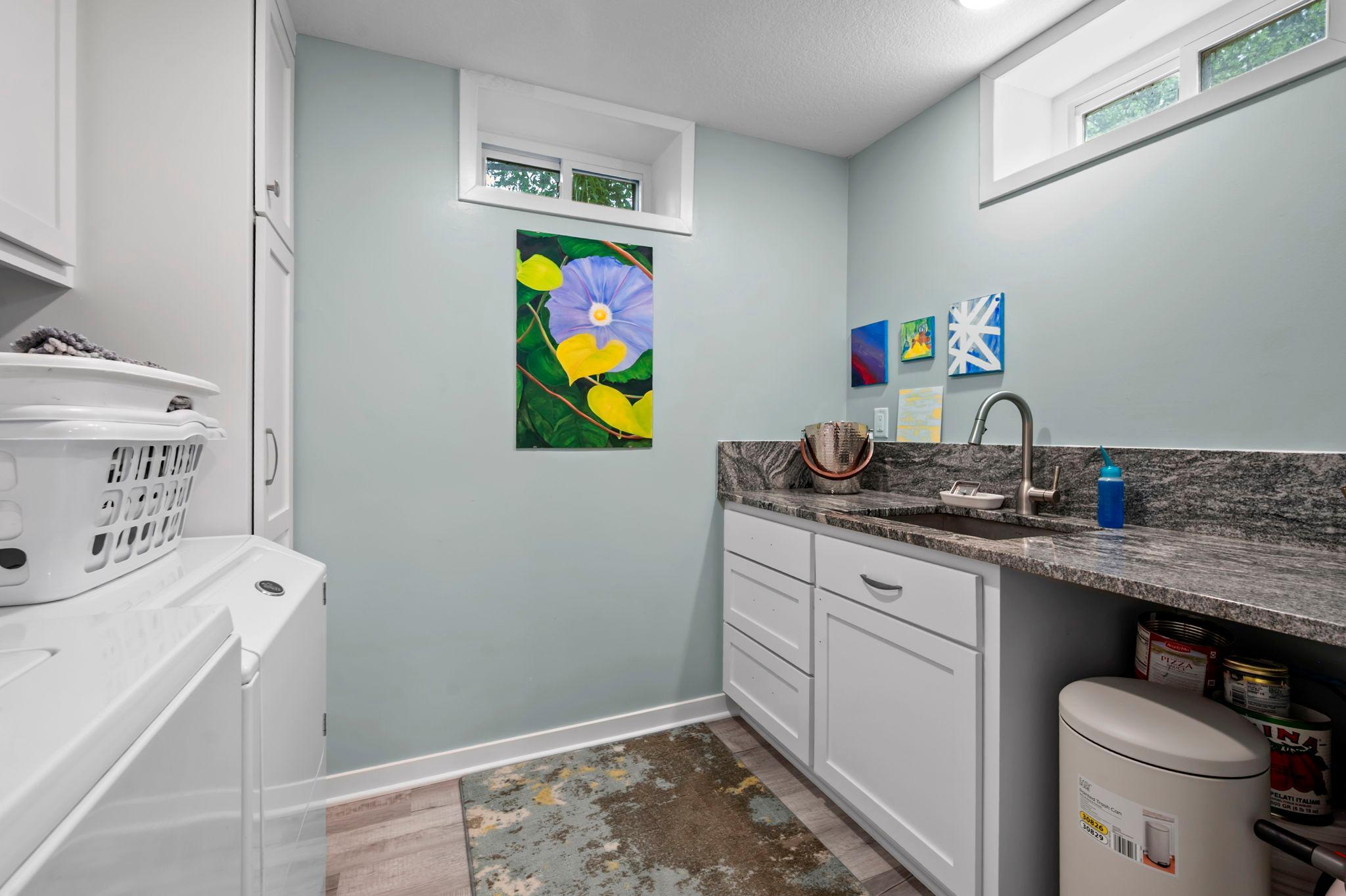 81-web-or-mls-27299 Potomac St-220.jpg