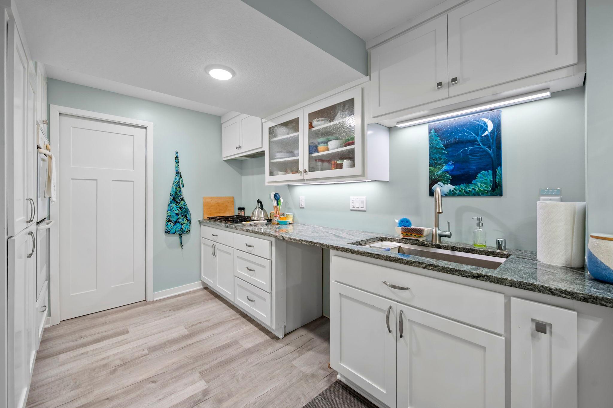 78-web-or-mls-27299 Potomac St-210.jpg