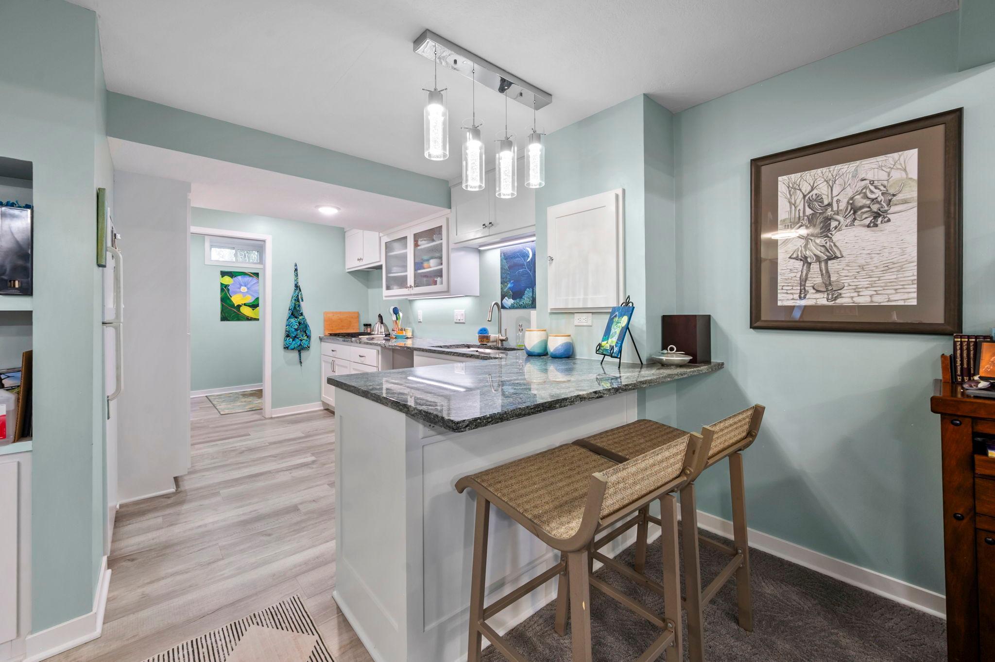 77-web-or-mls-27299 Potomac St-205.jpg