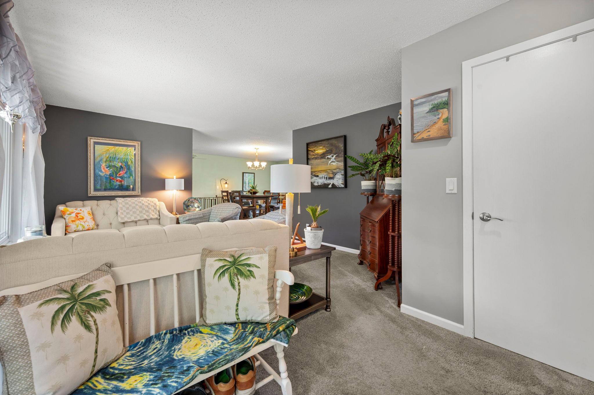 35-web-or-mls-27299 Potomac St-5.jpg