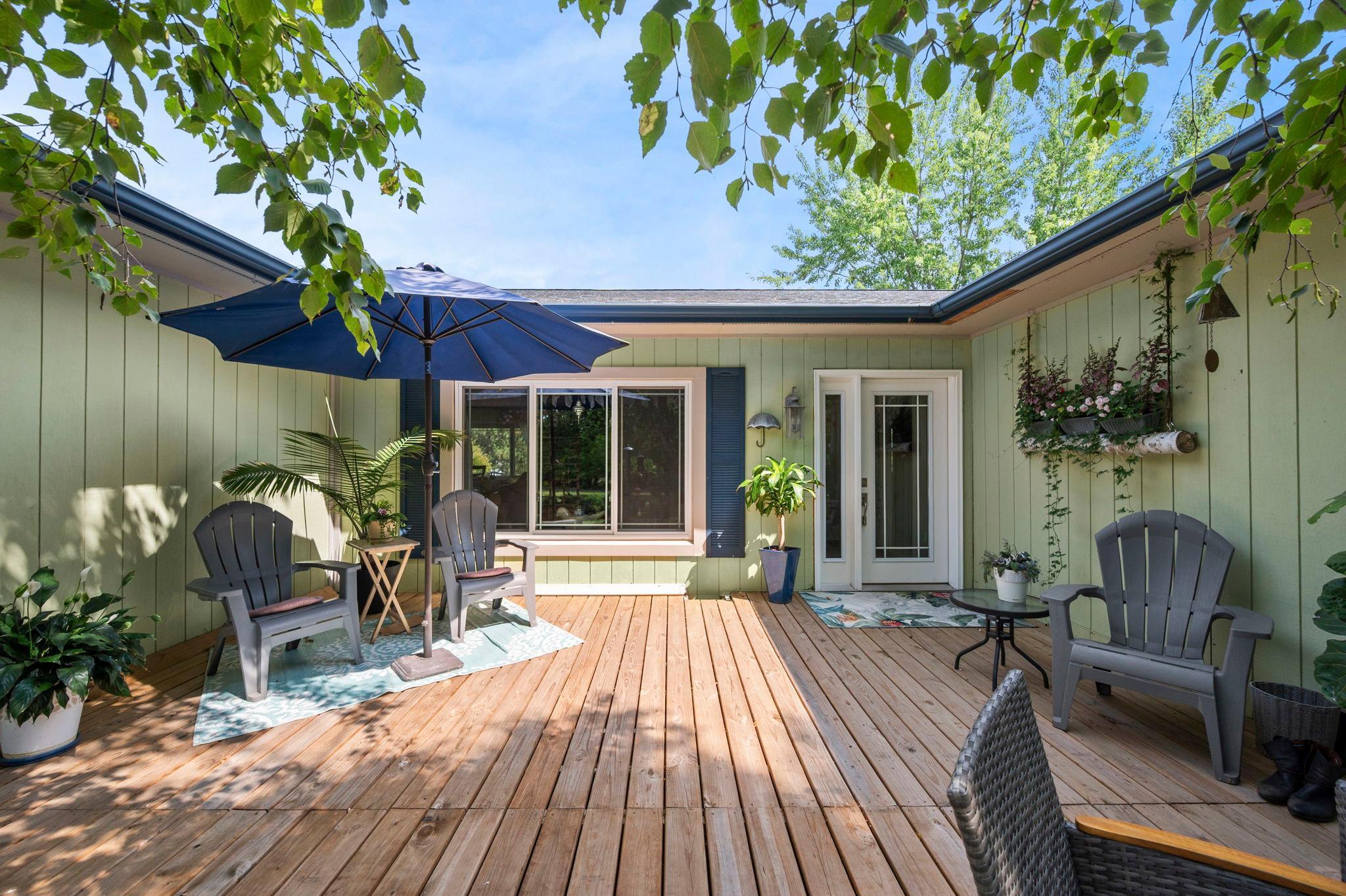 27-web-or-mls-27299 Potomac St-304.jpg