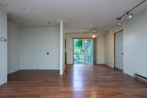Apartment Dining. Do NOT use sliding glass door.