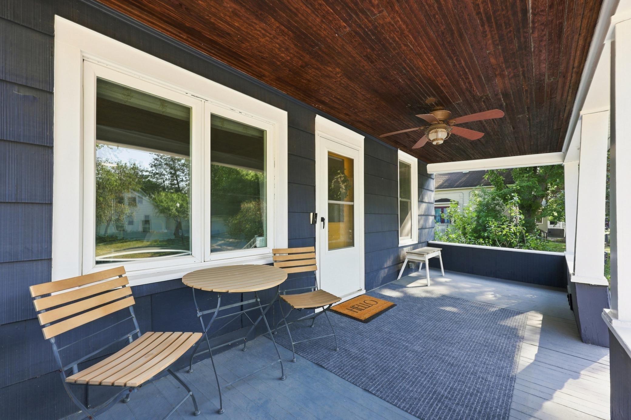 Front Porch / Front Exterior Entrance