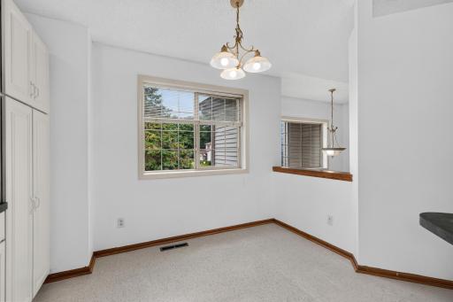 1911 Queens Drive, Saint Paul, MN 55125