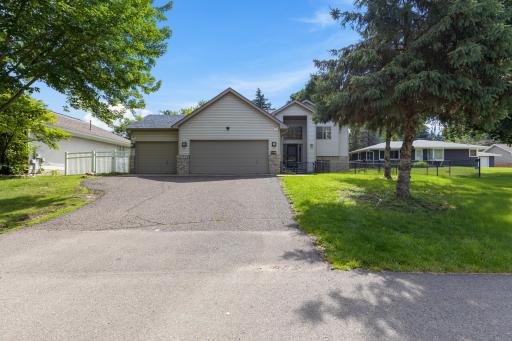 1911 Queens Drive, Saint Paul, MN 55125