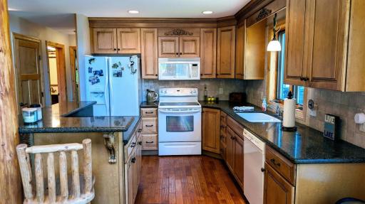 W13235 Old Highway D, New Auburn, WI 54757