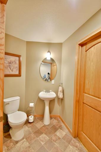 19093 610th Avenue, Litchfield, MN 55355