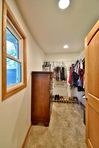 19093 610th Avenue, Litchfield, MN 55355