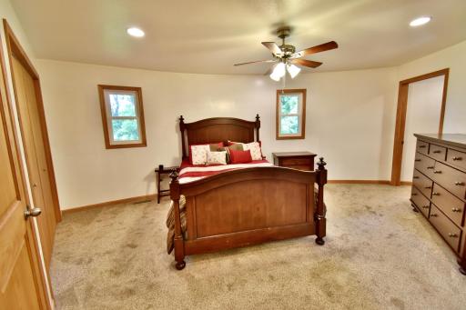 19093 610th Avenue, Litchfield, MN 55355