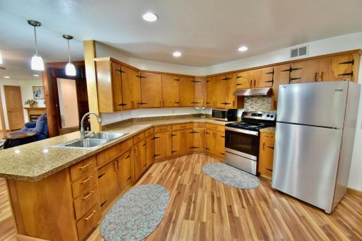 19093 610th Avenue, Litchfield, MN 55355