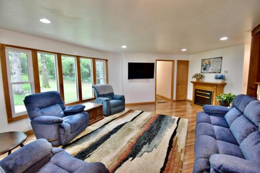 19093 610th Avenue, Litchfield, MN 55355