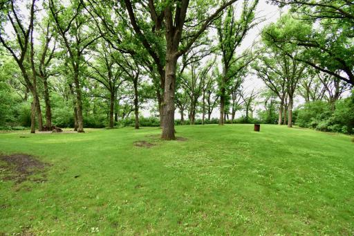 19093 610th Avenue, Litchfield, MN 55355