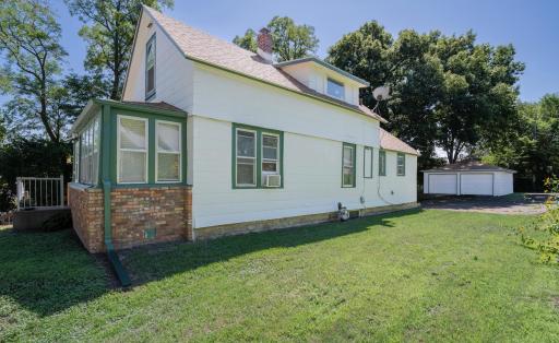 568 Lawson Avenue W, Saint Paul, MN 55117