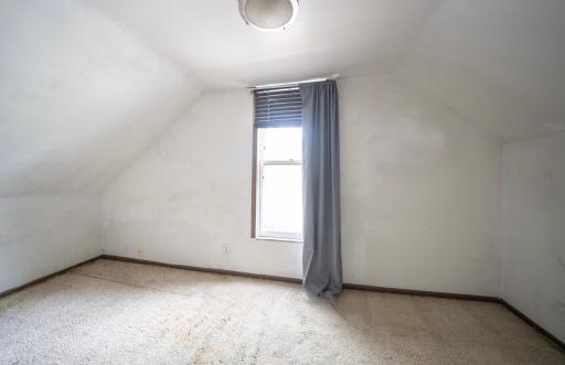 568 Lawson Avenue W, Saint Paul, MN 55117