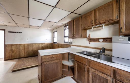 568 Lawson Avenue W, Saint Paul, MN 55117