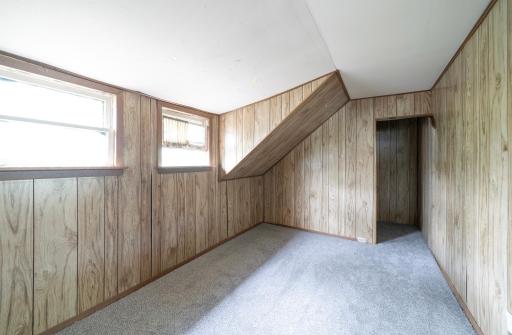 568 Lawson Avenue W, Saint Paul, MN 55117
