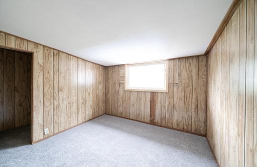 568 Lawson Avenue W, Saint Paul, MN 55117