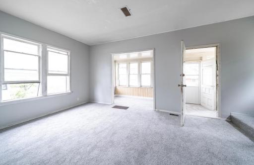 568 Lawson Avenue W, Saint Paul, MN 55117