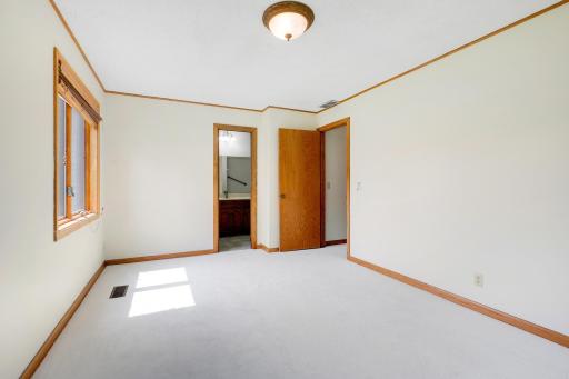 7244 Hunters Run, 21D, Eden Prairie, MN 55346