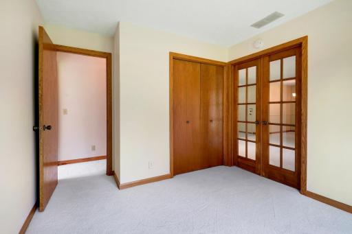 7244 Hunters Run, 21D, Eden Prairie, MN 55346