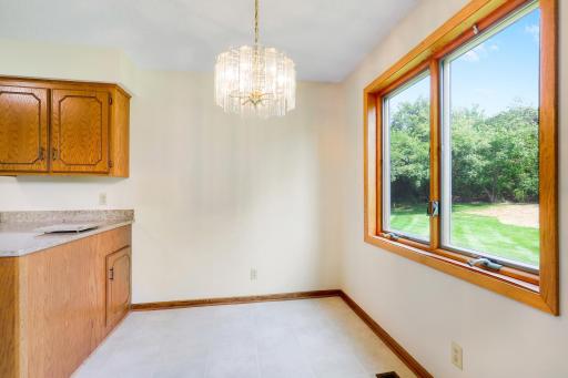 7244 Hunters Run, 21D, Eden Prairie, MN 55346