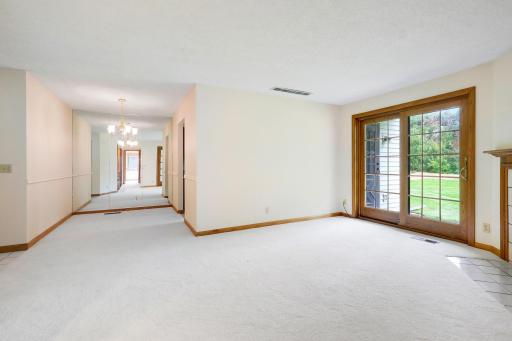 7244 Hunters Run, 21D, Eden Prairie, MN 55346
