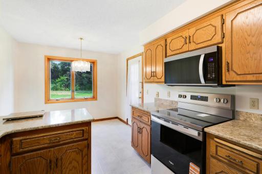 7244 Hunters Run, 21D, Eden Prairie, MN 55346
