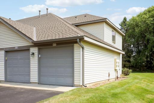 7244 Hunters Run, 21D, Eden Prairie, MN 55346