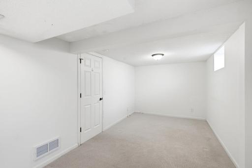 9442 Saratoga Lane N, Maple Grove, MN 55369