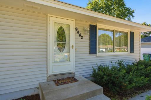 9442 Saratoga Lane N, Maple Grove, MN 55369