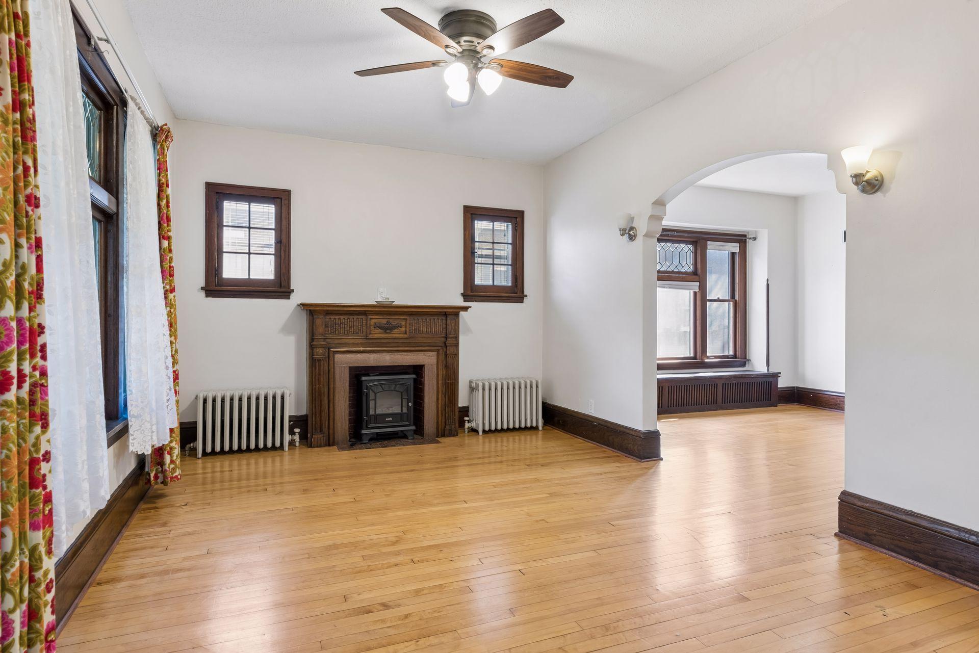 Decorative fireplace