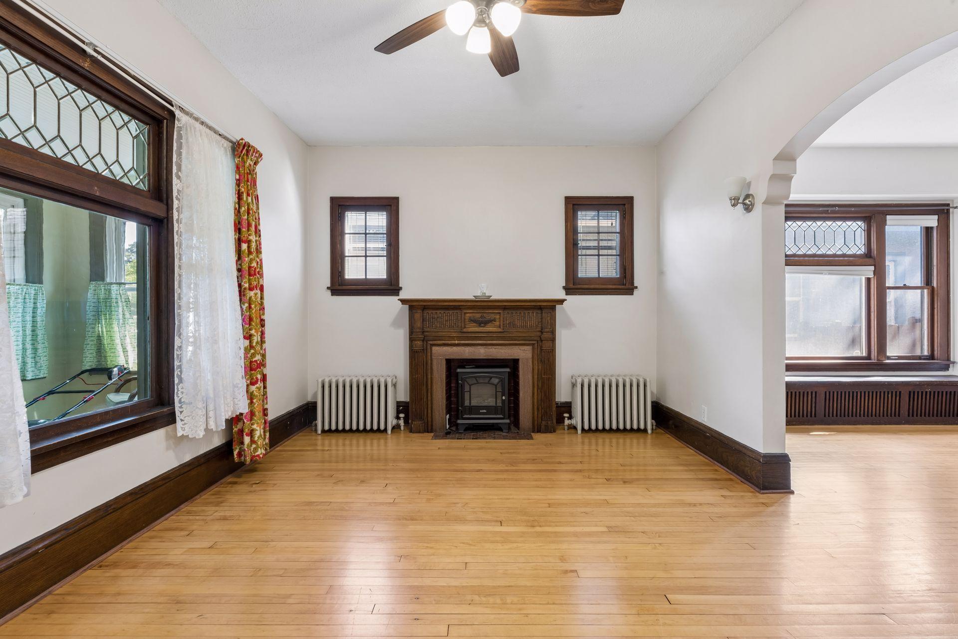 Decorative fireplace
