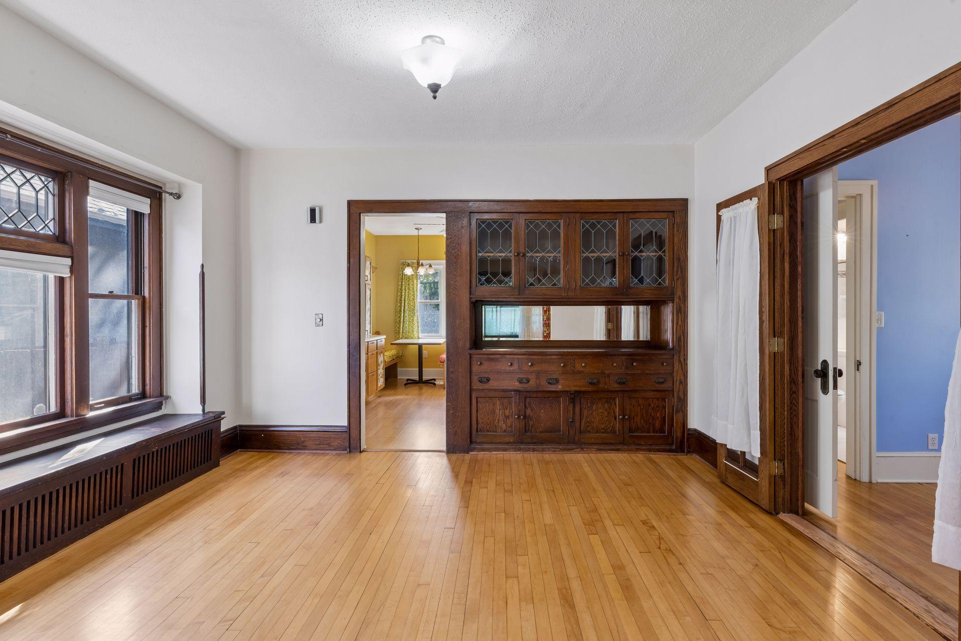 Formal dining room