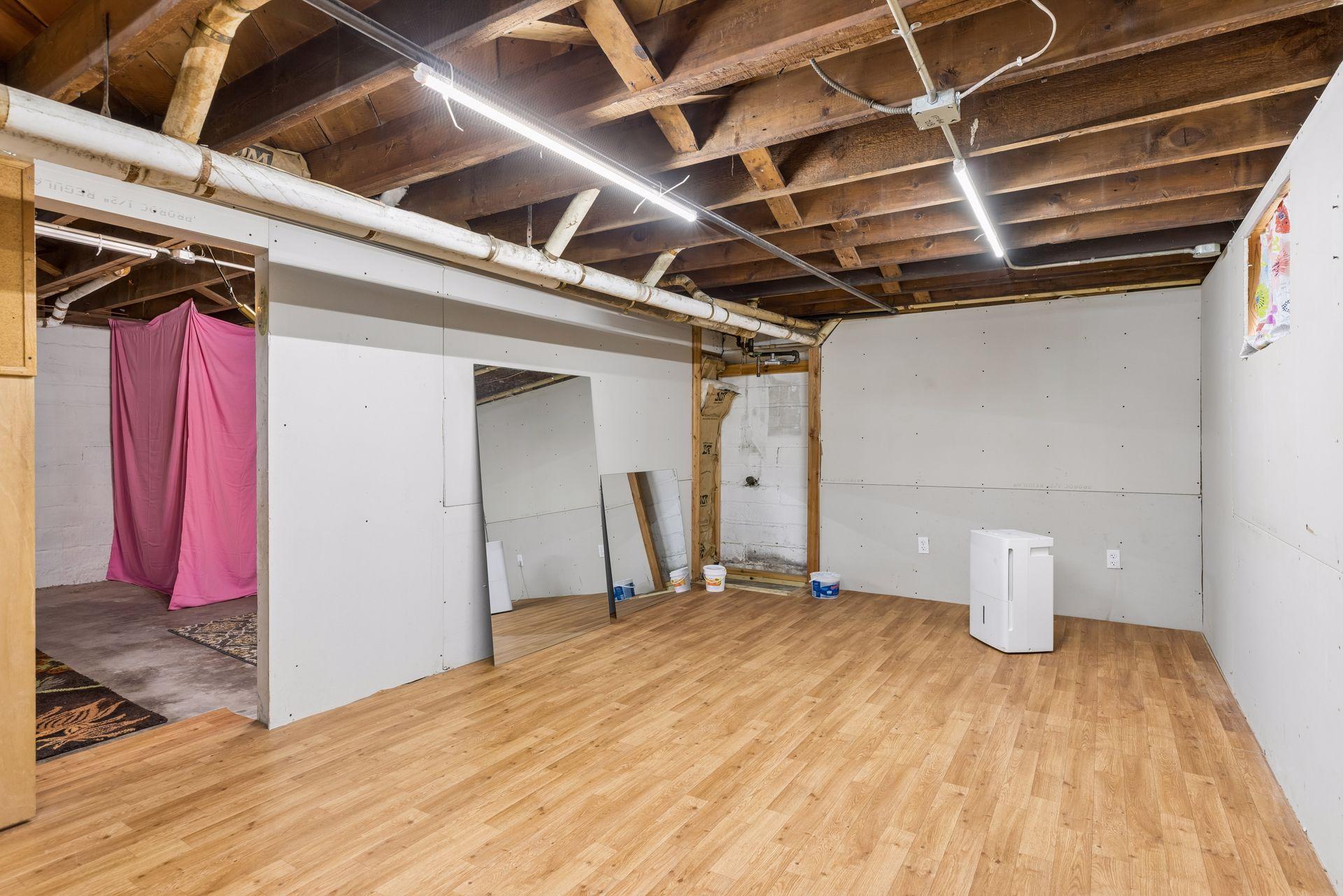 Semi-finished basement
